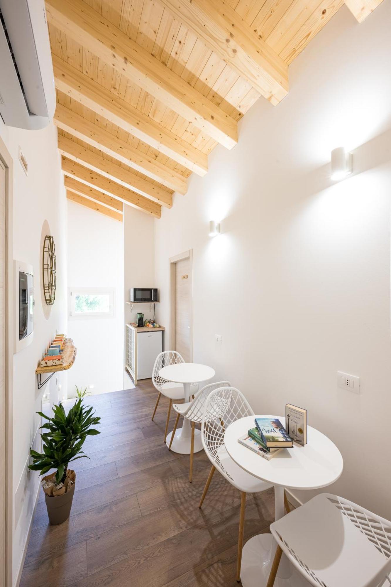 Fienile Nonna Elide Hotel Altivole  ภายนอก รูปภาพ