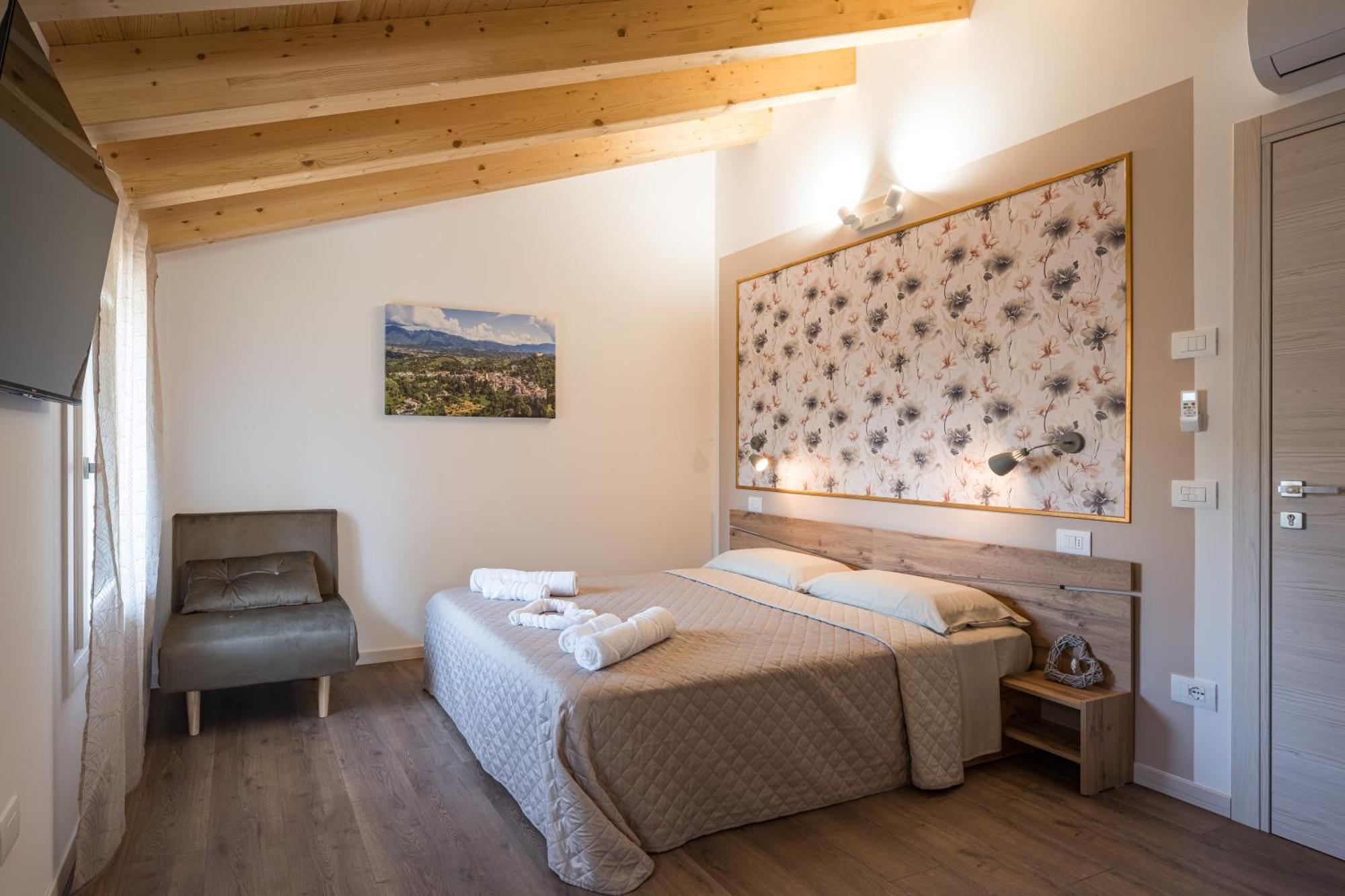 Fienile Nonna Elide Hotel Altivole  ภายนอก รูปภาพ