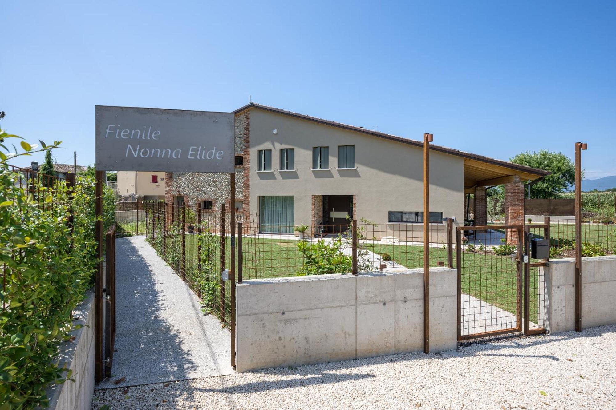 Fienile Nonna Elide Hotel Altivole  ภายนอก รูปภาพ
