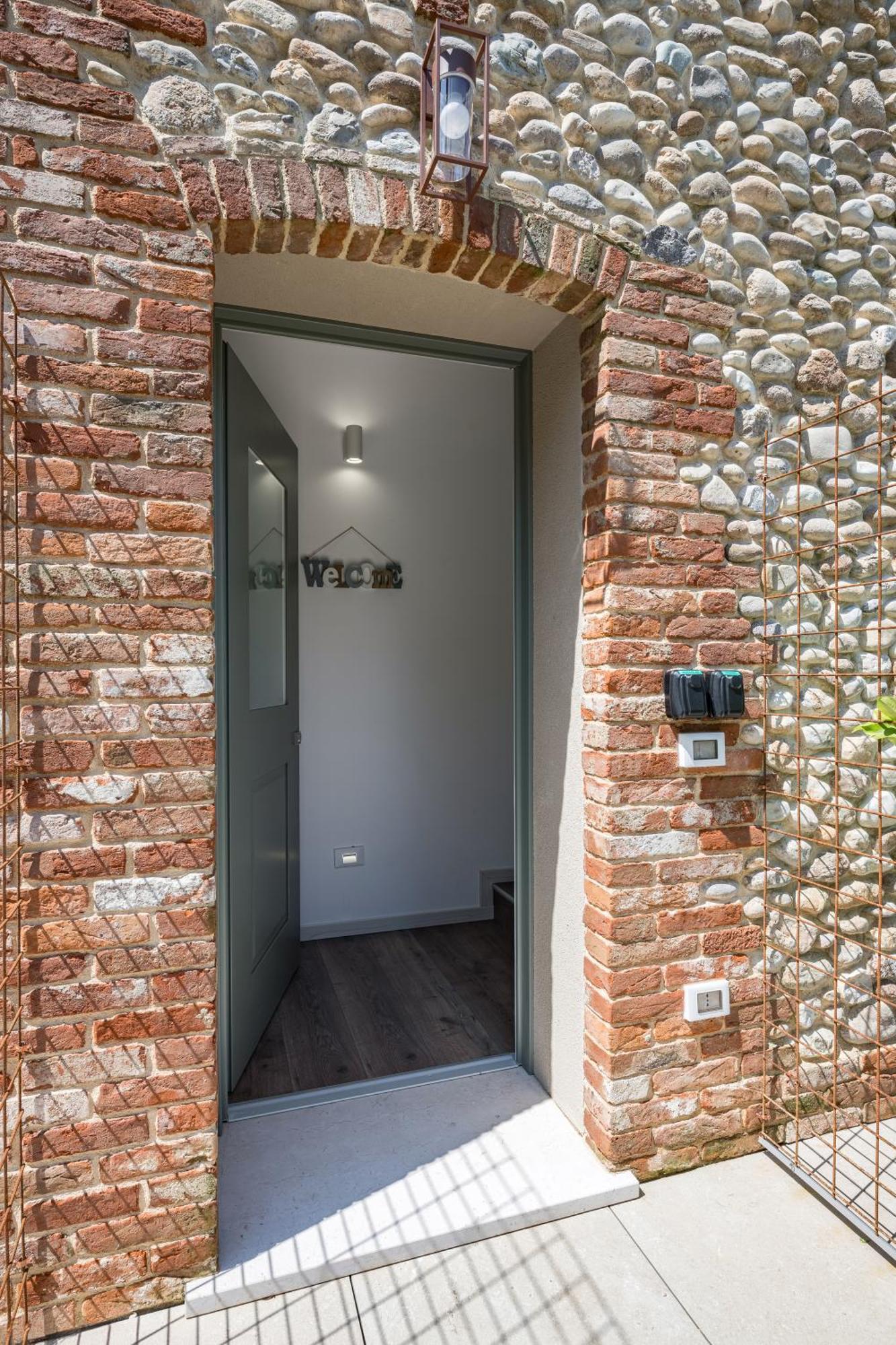 Fienile Nonna Elide Hotel Altivole  ภายนอก รูปภาพ